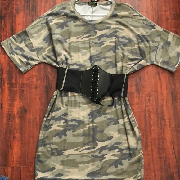 Camp t-shirt dress NEVER WORN - Picture 1 of 4